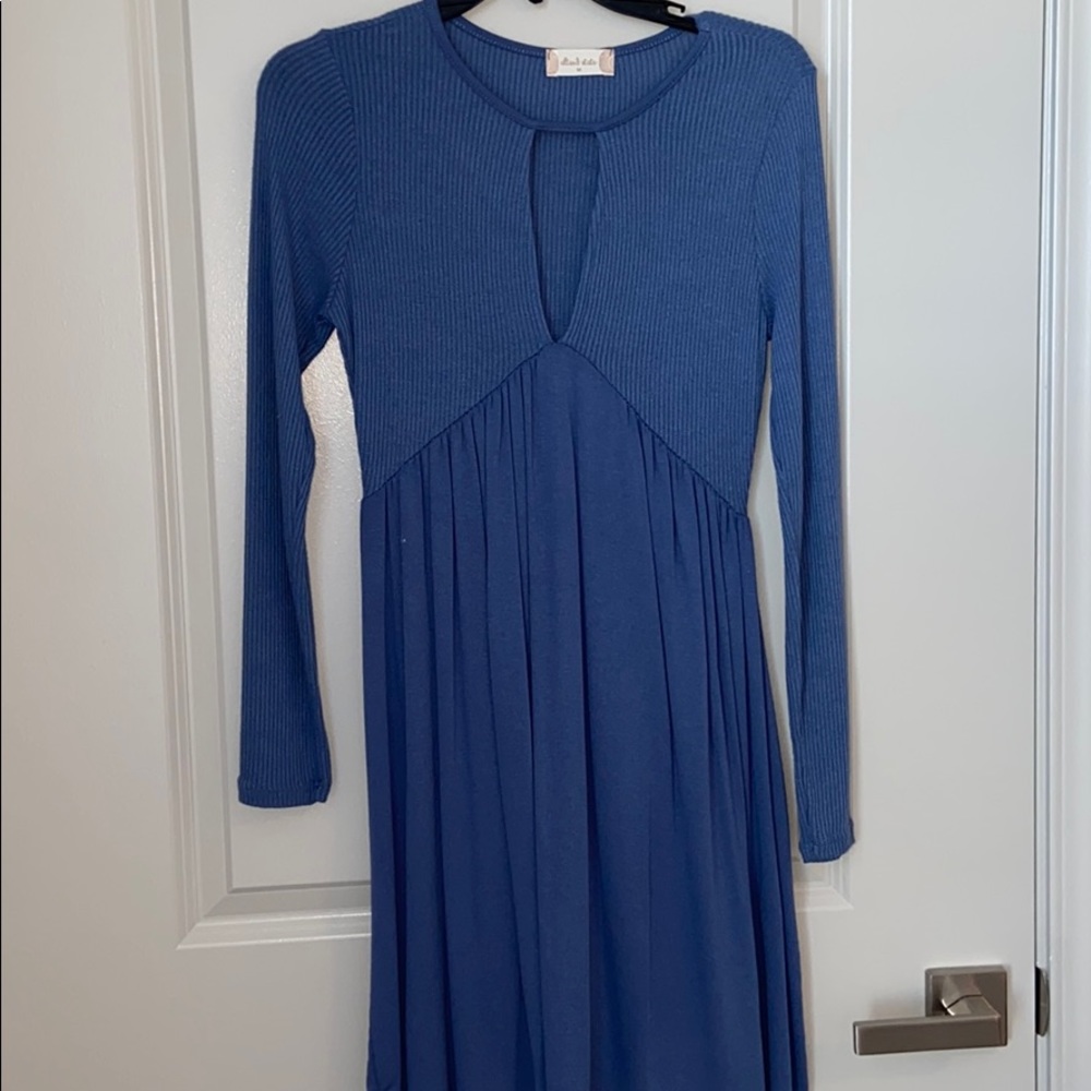 Blue long sleeve flowy dress